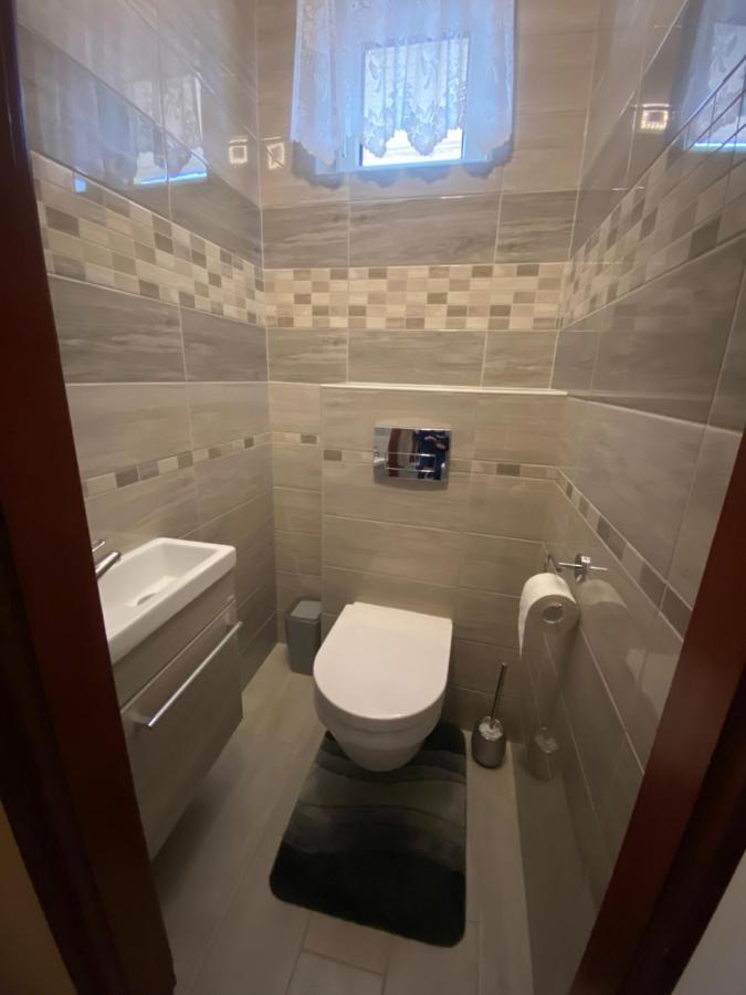 Sarga-Kek Haz Apartment วอนยาร์ควาเชกี ภายนอก รูปภาพ